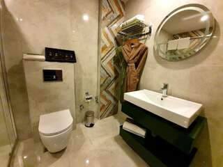 Отель Porto Hotel Baku Баку Трехместный номер-1